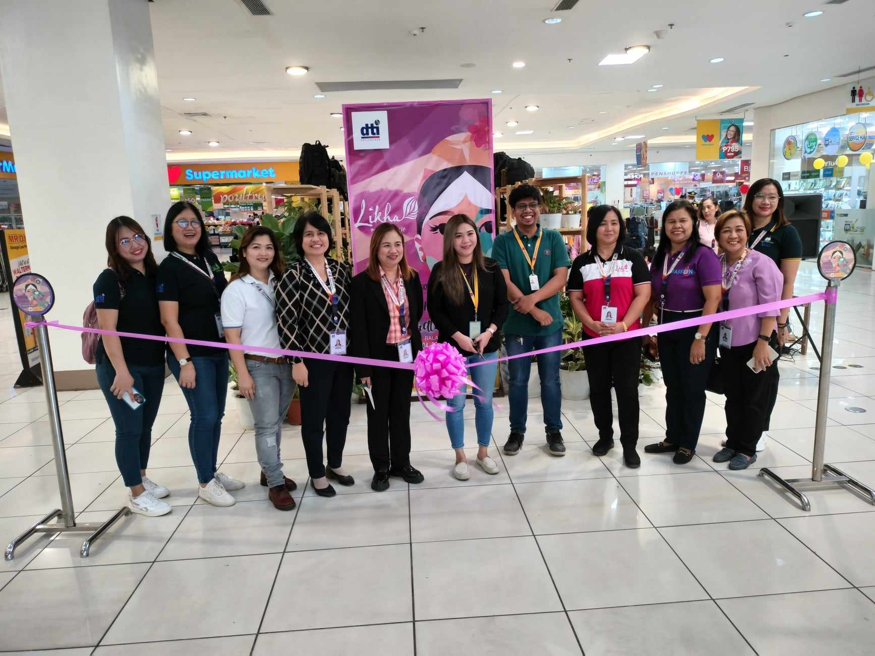 Likha Ng Bataeno Trade Fair Pormal Na Binuksan Sa Waltermart Iorbit