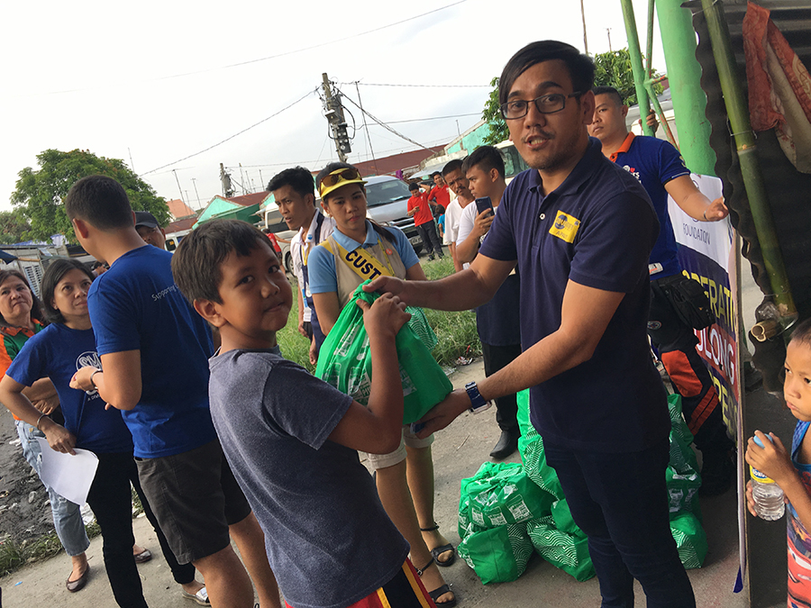 1,500 Kapampangans receive Kalinga Packs form SM Foundation - iOrbit ...