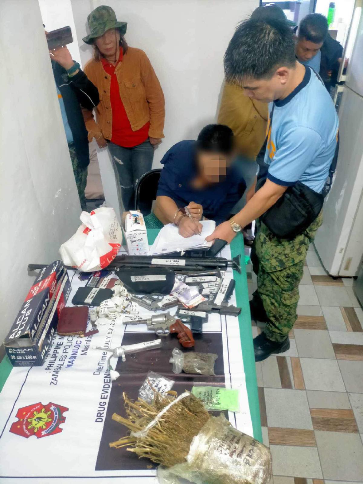 Pro3 Seizes P8m Illegal Drugs Guns Iorbit News Online